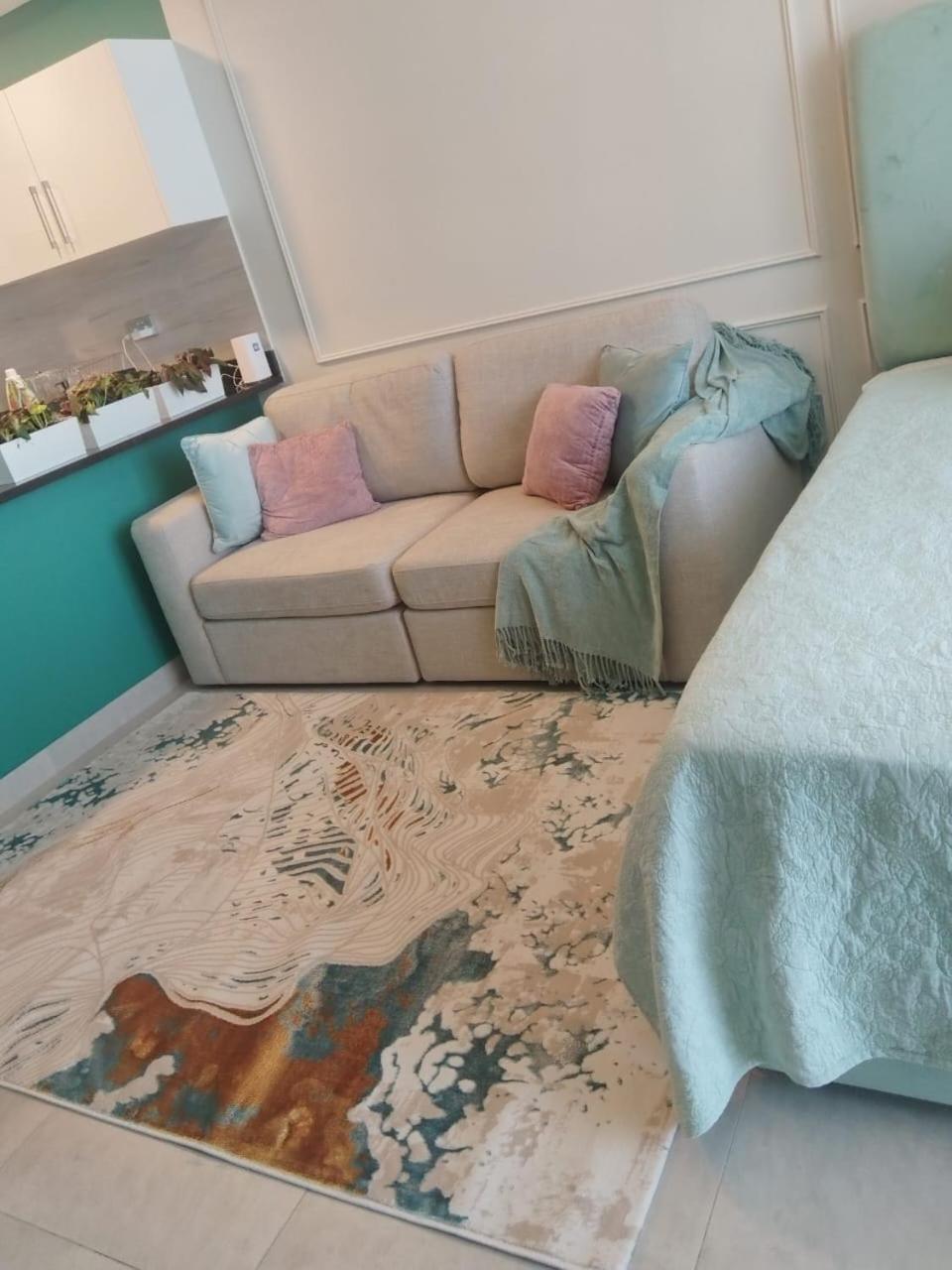 Bright Studio In Soho Appartamento Abu Dhabi